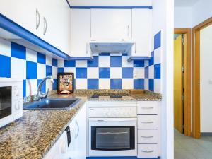 Apartment Mar de Oropesa II - Playa Concha by Interhome