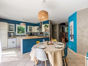 Holiday Home Maison de Locmaria by Interhome