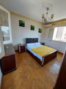 ايجار شقه بالزمالك 2 حجره