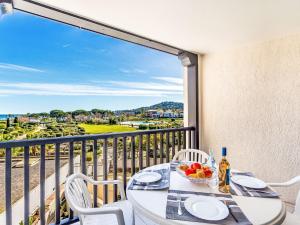 Apartment Les Marines-15 by Interhome