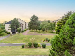 Appartements Apartment Le Sporting-17 by Interhome : photos des chambres