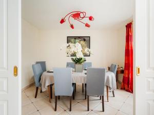 Appartements Apartment Les Balcons de Cezembre by Interhome : photos des chambres