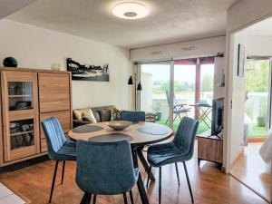 Appartements Apartment Calme et Vue sur l-Etang au Duc by Interhome : photos des chambres