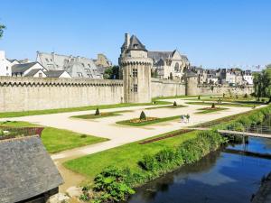 Appartements Apartment Calme et Vue sur l-Etang au Duc by Interhome : photos des chambres