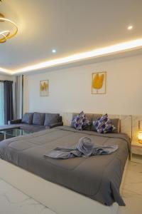 Jomtien Seaview Studio at View Talay 5 ,Big Pool