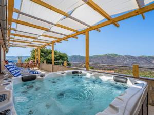 Holiday Home Panoramic View by Interhome