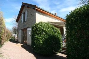 Vrijstaand huis in Thil sur Arroux met jacuzzi