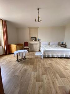 Maisons de vacances Le Camp Romain, maison familiale avec terrain : photos des chambres