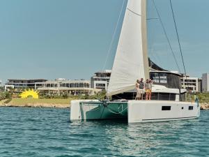 Anda Barut Collection - UltraInclusive