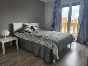 Piso centrico amplio-luminoso