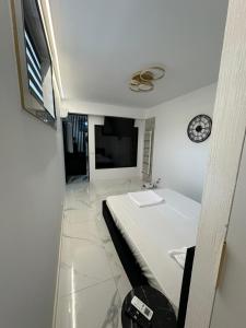 Garsoniera Zona Stadion