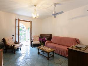 Apartment Le Rose di Rosanna by Interhome