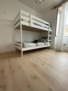 Appartements Spacious apartment of 120 m in Gujan-Mestras : photos des chambres