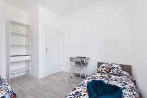 Paris Center & Eurostar 15 mn, Brand new duplex, terrasse, balcony, 2 bathrooms, parking,