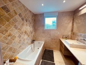 Villas Villa ART - Ver sur Mer : photos des chambres