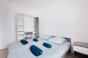 Appartements La Terrasse de l-Eglise, Paris Center & Eurostar 15 mn, Brand new duplex with terrasse, balcony, 2 bathrooms, parking, : photos des chambres