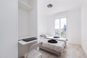 Appartements La Terrasse de l-Eglise, Paris Center & Eurostar 15 mn, Brand new duplex with terrasse, balcony, 2 bathrooms, parking, : photos des chambres