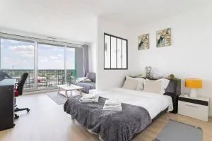 En hauteur - Appartement élégant proche du métro - 蒙桑巴勒尔