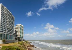 Conforto Na Melhor Localização Com Vista Mar
