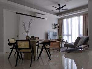 Sentral Suites Kl Sentral By Luxe Home