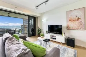 Sip champagne at Sunset at the Darwin Waterfront - Rakula