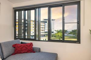 Large and Lovely Waterfront 1 bedroom apartment