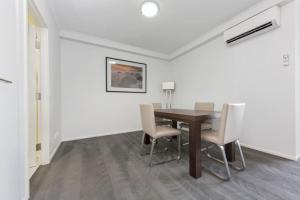 Walk everywhere CBD 1 bedroom with ocean aspect
