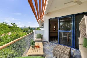 2 Bedroom Top Floor Parap Delight New to Market