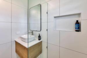 2 Bedroom Top Floor Parap Delight New to Market