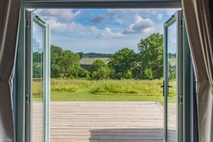 Goldings by Bloom Stays