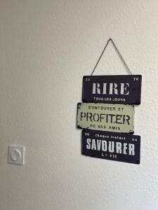 Appartements Agreable et spacieux appartement : photos des chambres