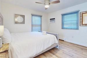 Charming 3 bedroom Beach Front Cottage