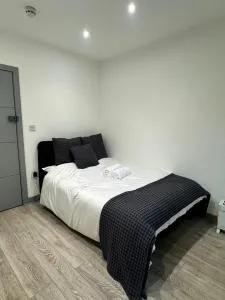 Romford Studio Retreat - Friern Barnet