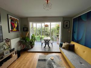 Bel appartement avec jardin privé à 500m de Paris