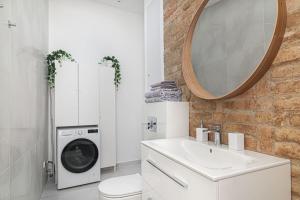 Stylish Old Town Apartment by URBAN RENT