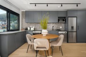 The Sage Luxury Apartment Hotel