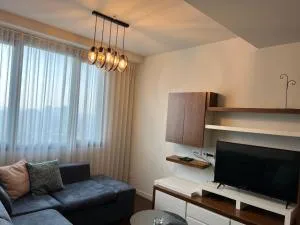 DOUBLEROOm - 巴斯克希尔