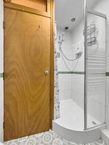 Quaint studio flat in Harrow