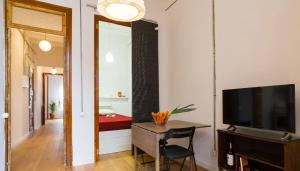 Central Entire Apartment 3 rooms 12