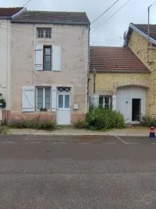 Gite meublé 6 personnes 2 étoiles Haute Cote d'or Proche des merveilles touristiques - Bure-les-Templiers