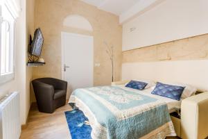 Appartements Marais Saint Paul Ecouffes with AC : Appartement Standard