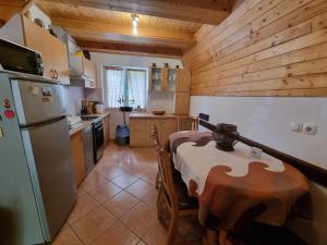 Charming mountain hut Kazić