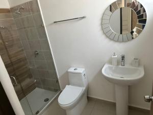 Casa Amueblada en Privada con Alberca