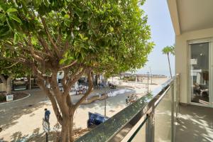 Estepona beach apartment