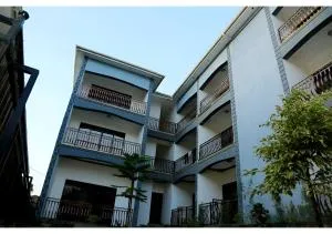 Fort Breeze Hotel - Kasese