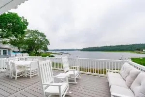 Spacious 3BR Sunset Island Beach House - 伯恩