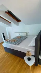 Little Big Team - 山夫顿堡