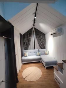 Dikili ZeyTiny House