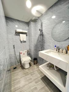 Phòng Hai Giường Đơn Loại Sang (Deluxe Twin Room)