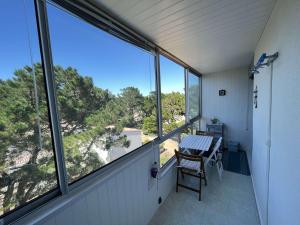 Appartements Appartement T2 au calme, proche plage et commerces, avec parking privatif - Saint-Hilaire-de-Riez - FR-1-324A-30 : photos des chambres